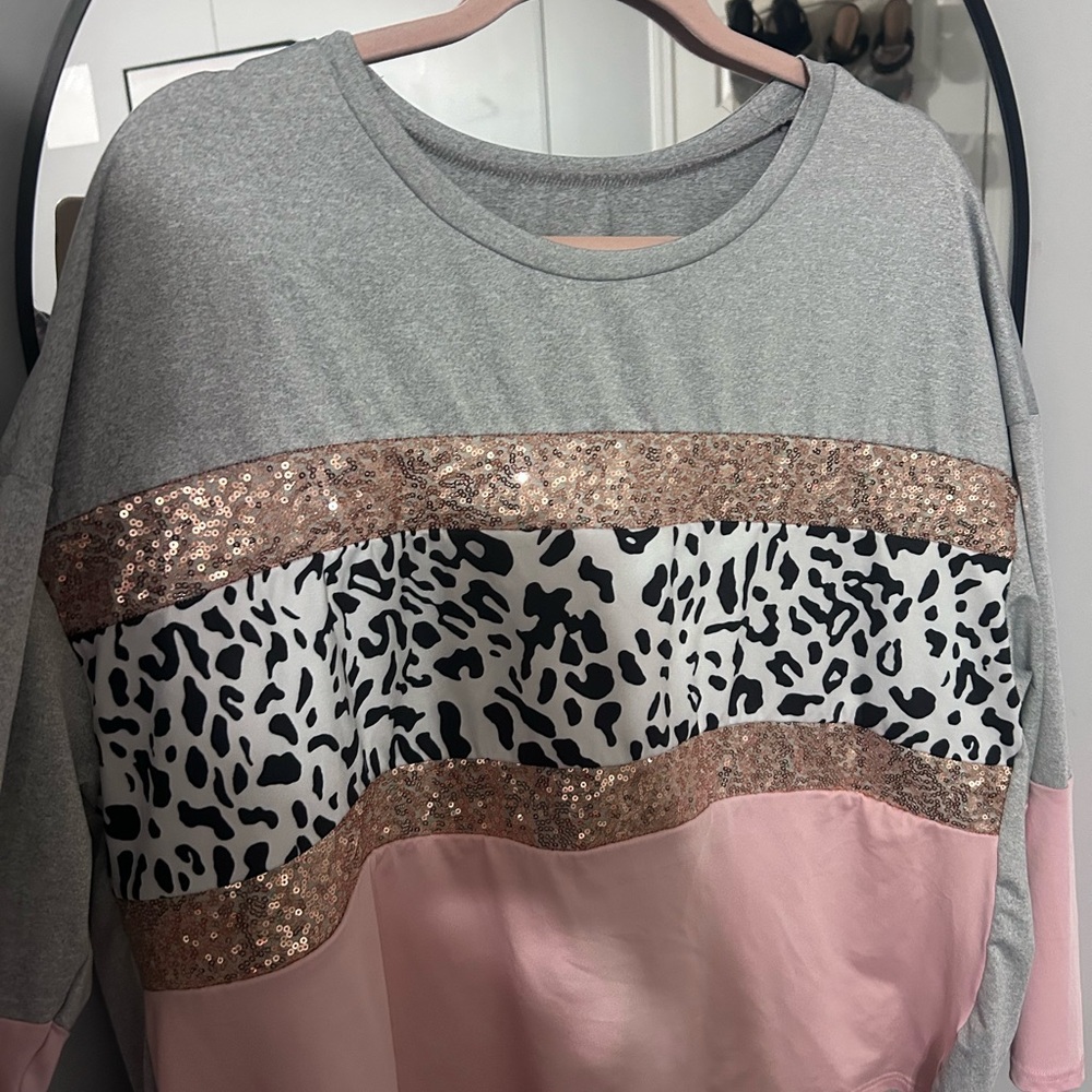 Gray and Pink Leopard Print Sequin Sweater - Picture 5 of 8